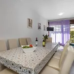 Beautiful In With Wifi Apartment