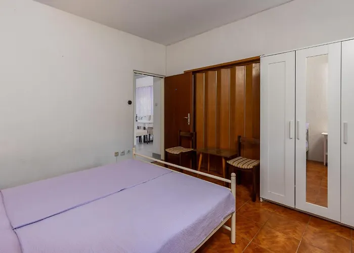 4 Bedroom Gorgeous In