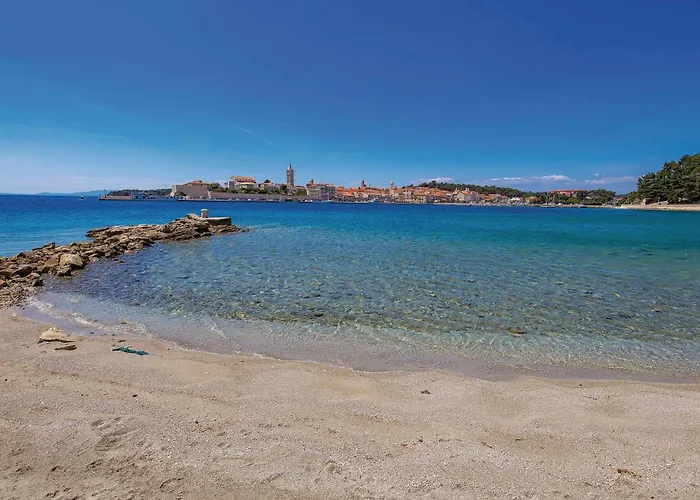 4 Bedroom Gorgeous In * Banjol